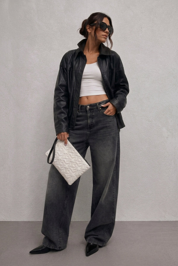 Ecrou Yıldız Desenli Platin Parlak Portföy & Clutch Çanta Çıkarılabilir Bileklik Askılı 30 x 19 cm — Beyaz