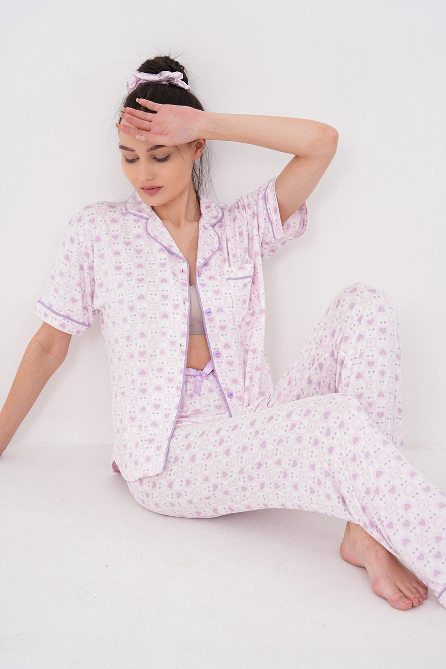 Mini Baskılı Kısa Kollu Bebe Yaka Önden Düğmeli Pantolon Pijama Takımı — Lila