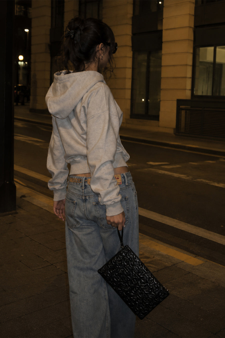 Ecrou Yıldız Desenli Platin Parlak Portföy & Clutch Çanta Çıkarılabilir Bileklik Askılı 30 x 19 cm — Siyah
