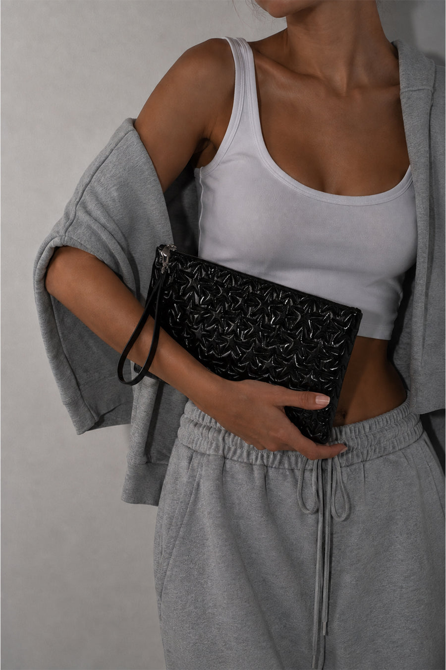 Ecrou Yıldız Desenli Platin Parlak Portföy & Clutch Çanta Çıkarılabilir Bileklik Askılı 30 x 19 cm — Siyah