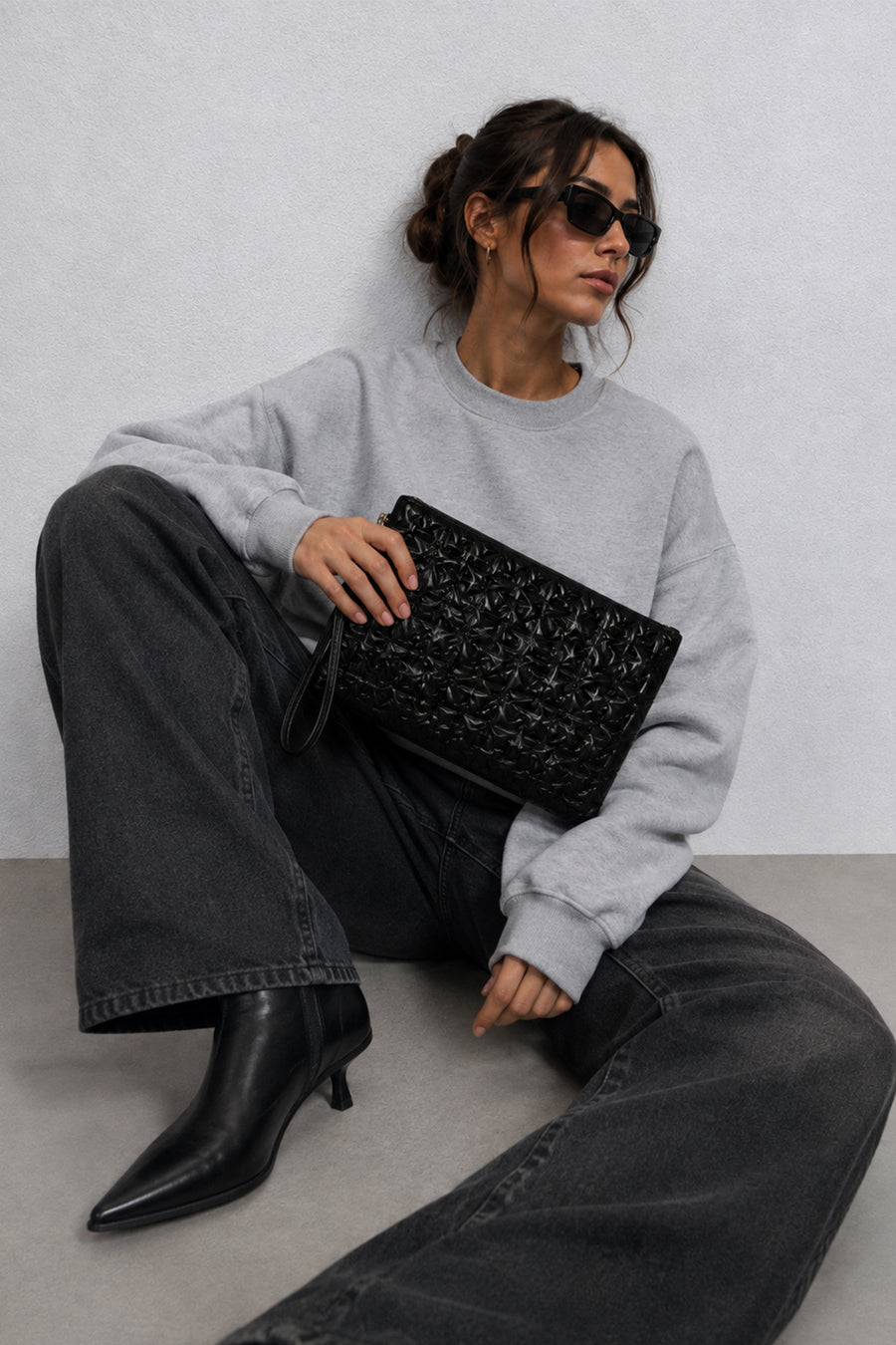 Ecrou Yıldız Desenli Platin Parlak Portföy & Clutch Çanta Çıkarılabilir Bileklik Askılı 30 x 19 cm — Siyah