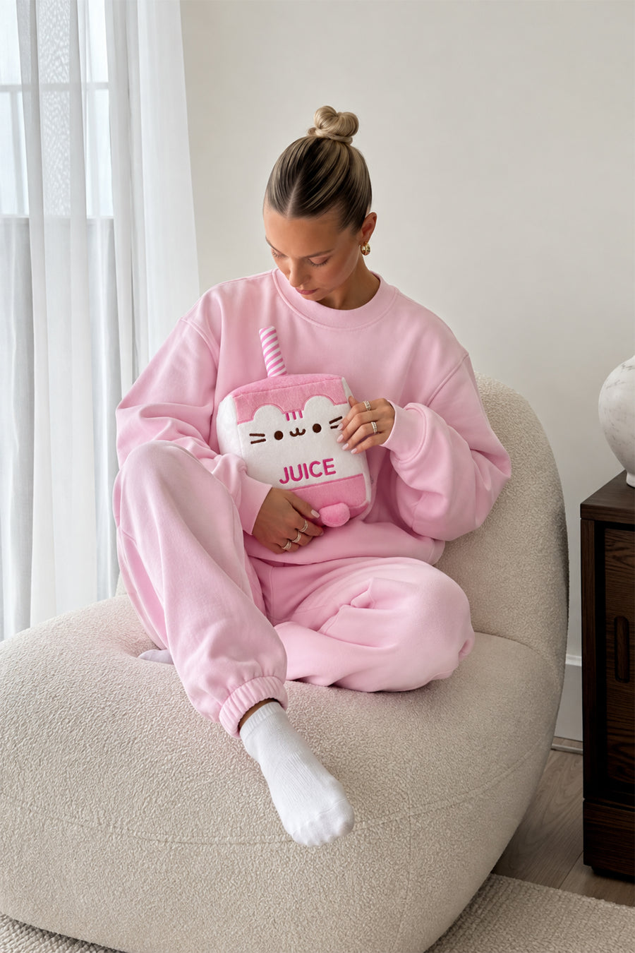 Kedi Desen Meyve Suyu Kutusu Pembe 25 cm — Karma