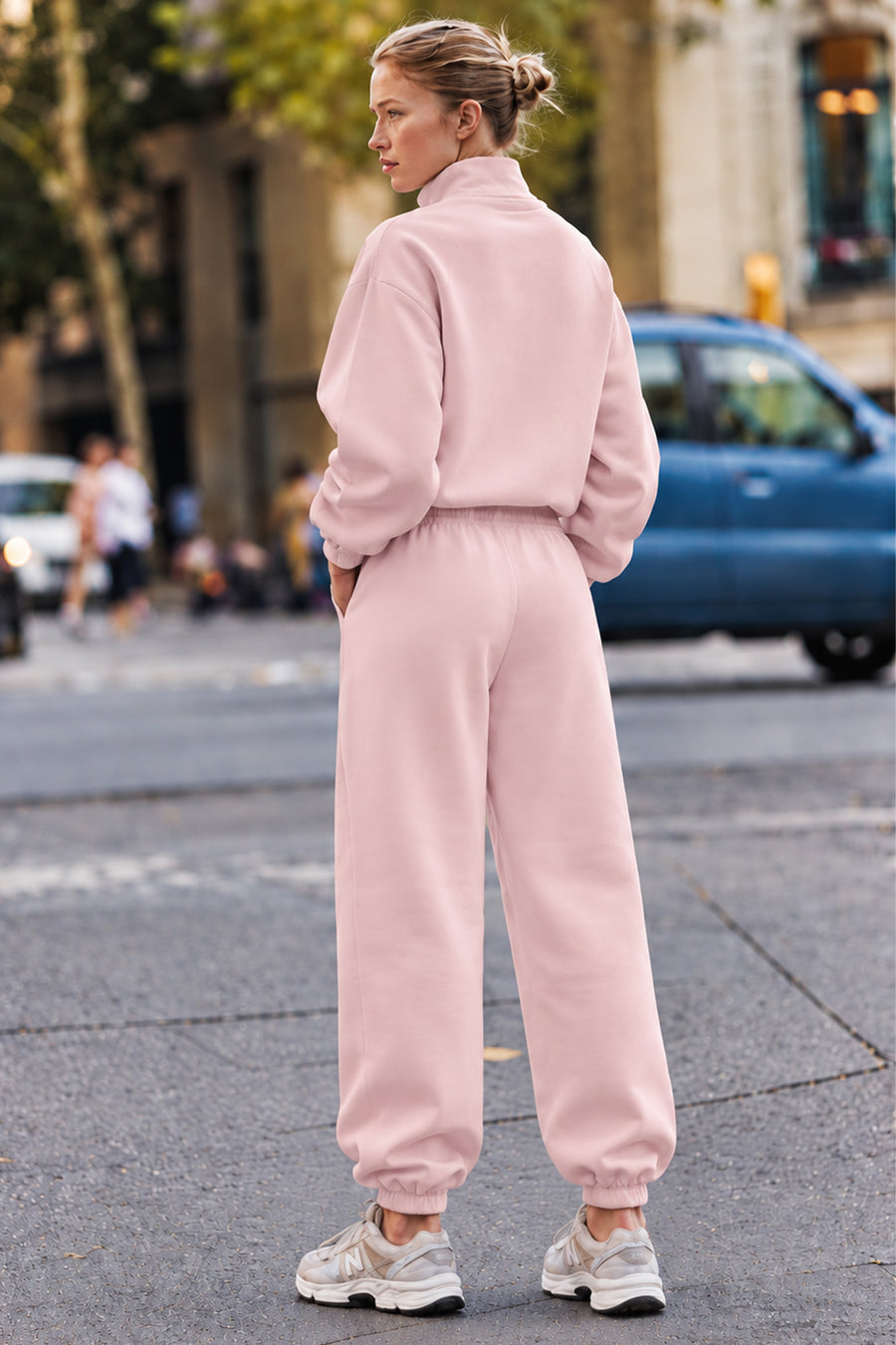 Dik Yaka Yarım Fermuarlı Oversize Düşük Omuzlu Viskon Karışımlı Kadın Sweatshirt — Pudra