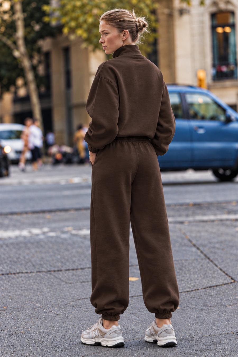 Dik Yaka Yarım Fermuarlı Oversize Düşük Omuzlu Viskon Karışımlı Kadın Sweatshirt — Kahve