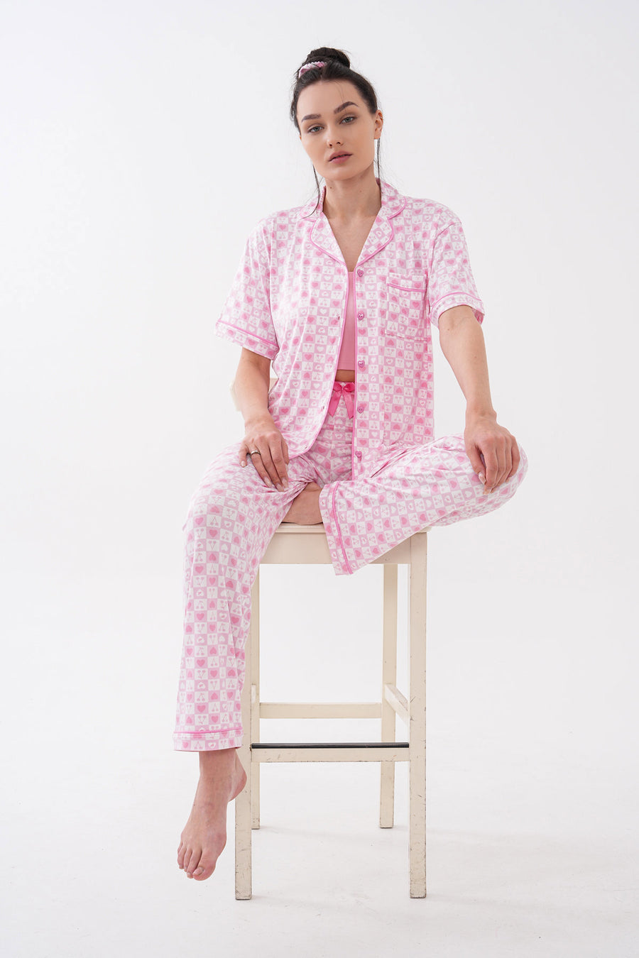 Mini Baskılı Kısa Kollu Bebe Yaka Önden Düğmeli Pantolon Pijama Takımı — Pembe
